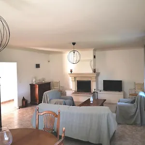 Aux Portes Du Luberon , Cheval-Blanc France